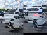 New 2025 Chrysler Pacifica Select image 4