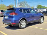 Used 2020 Nissan Rogue SV image 3
