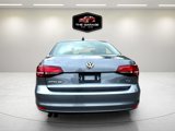 Used 2017 Volkswagen Jetta SE image 4