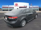 Used 2022 Toyota Corolla LE image 3