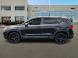 Used 2022 Volkswagen Taos SEL image 2