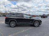Used 2017 GMC Acadia SLT image 2