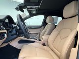 Used 2025 Porsche Macan image 5