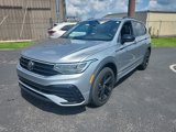Used 2023 Volkswagen Tiguan SE R-Line image 3