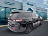 Used 2021 Jeep Grand Cherokee L Laredo image 2