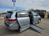 Used 2015 Toyota Sienna XLE image 3