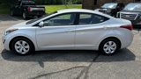 Used 2016 Hyundai Elantra SE image 2