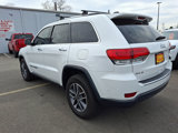 Certified 2019 Jeep Grand Cherokee Limited w/ Luxury Group II image 4