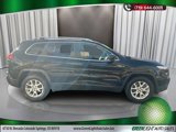 Used 2017 Jeep Cherokee Latitude w/ Cold Weather Group image 6