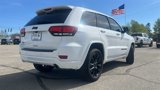Used 2019 Jeep Grand Cherokee Altitude image 3