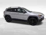 Used 2019 Jeep Cherokee Trailhawk image 2