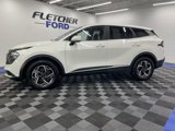 Used 2023 Kia Sportage LX image 3