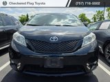 Used 2017 Toyota Sienna XLE image 2