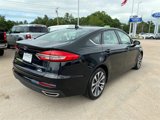 Used 2020 Ford Fusion SE image 3