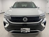 Used 2022 Volkswagen Taos SE image 3