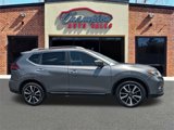 Used 2019 Nissan Rogue SL image 2