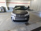 Used 2019 Toyota Highlander XLE image 2