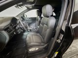 Certified 2022 Porsche Macan image 5