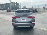 Used 2024 Mitsubishi Outlander SE image 6