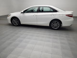 Used 2016 Toyota Camry SE image 3