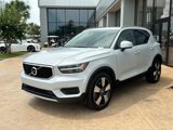 Used 2020 Volvo XC40 T5 Momentum w/ Protection Package Premier image 5