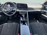 Used 2023 Hyundai Elantra SEL w/ Convenience Package image 2