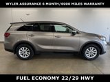 Used 2019 Kia Sorento LX image 2