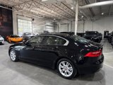 Used 2018 Jaguar XE Premium image 3
