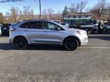 Used 2023 Ford Edge SE w/ Black Appearance Package image 5