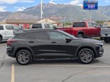 Used 2024 Chevrolet Trax LT image 2