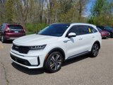Used 2022 Kia Sorento EX w/ Panoramic Sunroof Package image 2