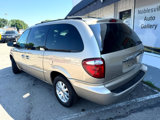 Used 2002 Chrysler Town & Country EX image 3