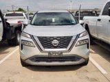 Used 2021 Nissan Rogue SV image 2