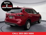 Used 2017 Nissan Rogue SV image 3