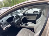 Used 2018 Honda Accord Touring image 5