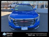 Used 2024 GMC Terrain SLT image 2