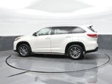 Used 2017 Toyota Highlander XLE image 4