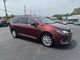 Used 2017 Chrysler Pacifica Touring-L image 1