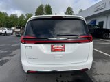 Used 2023 Chrysler Pacifica Touring-L image 2