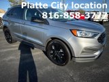 Used 2024 Ford Edge SE w/ Black Appearance Package image 3
