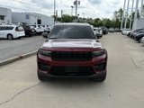 Used 2023 Jeep Grand Cherokee Altitude image 3