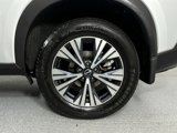 Used 2022 Nissan Rogue SV image 5