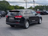 Used 2017 Kia Sorento LX image 5