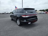 New 2024 Lincoln Navigator Reserve image 3