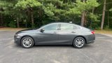 Used 2018 Chevrolet Malibu LT image 2