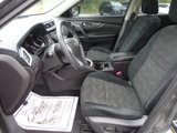 Used 2015 Nissan Rogue SV image 3