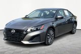 Used 2023 Nissan Altima 2.5 SV image 3