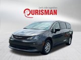 Used 2023 Chrysler Voyager LX image 5