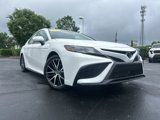 Used 2024 Toyota Camry SE image 3