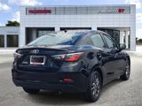 Used 2020 Toyota Yaris L image 6